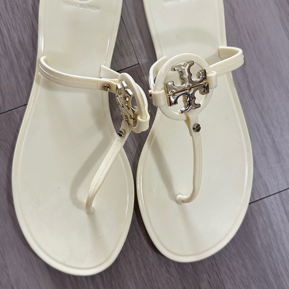 Tory Burch Ivory Sandals with Logo Accent sz 9 worn once